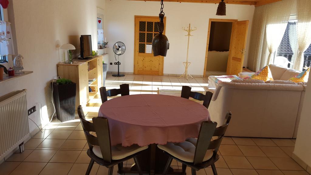 Ferienwohnung Weingut Leis Oestrich-Winkel Habitación foto