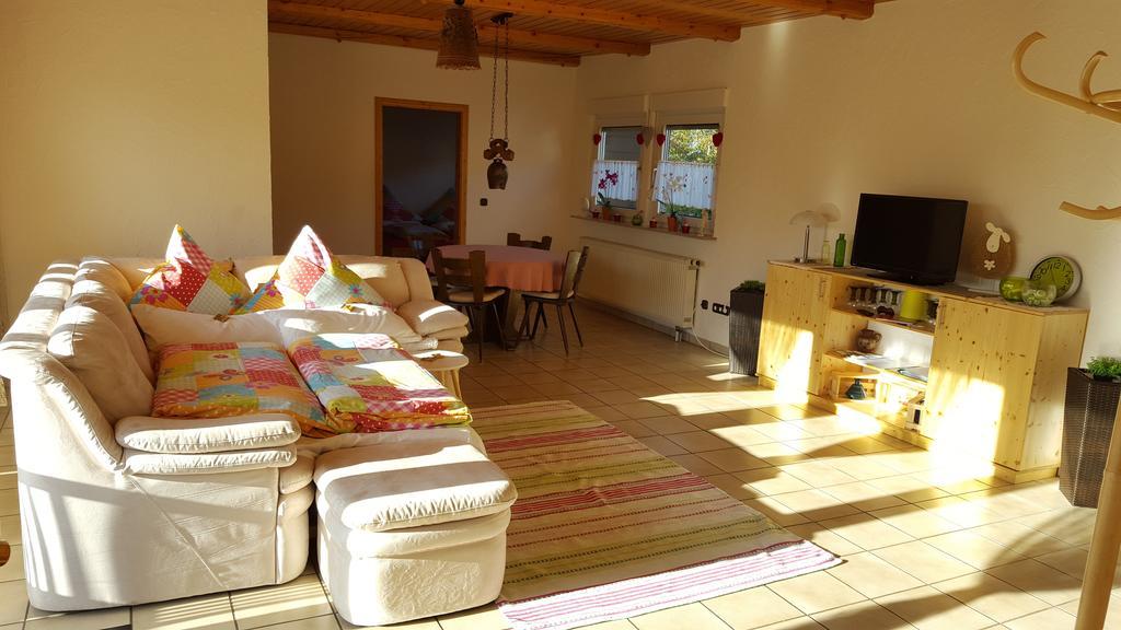 Ferienwohnung Weingut Leis Oestrich-Winkel Habitación foto